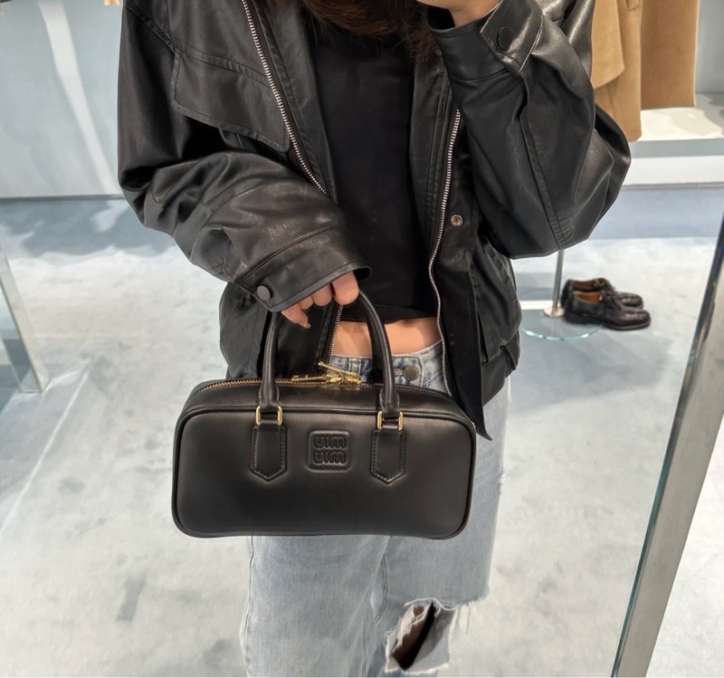 Miu Miu (5BB148)  保齡球包 好價💰-2