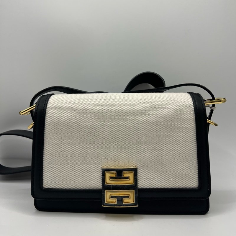 纪梵希拼色单肩斜挎包 白色配黑色，金色logo，经典款式-0