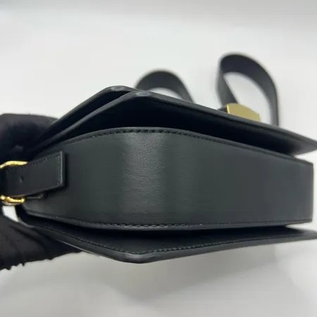 纪梵希拼色单肩斜挎包 白色配黑色，金色logo，经典款式-3