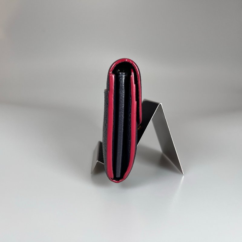 LV M62125 深藍壓紋信封長夾-2