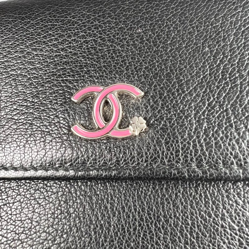 CHANEL 四葉草翻蓋三折短夾 黑 25開-11