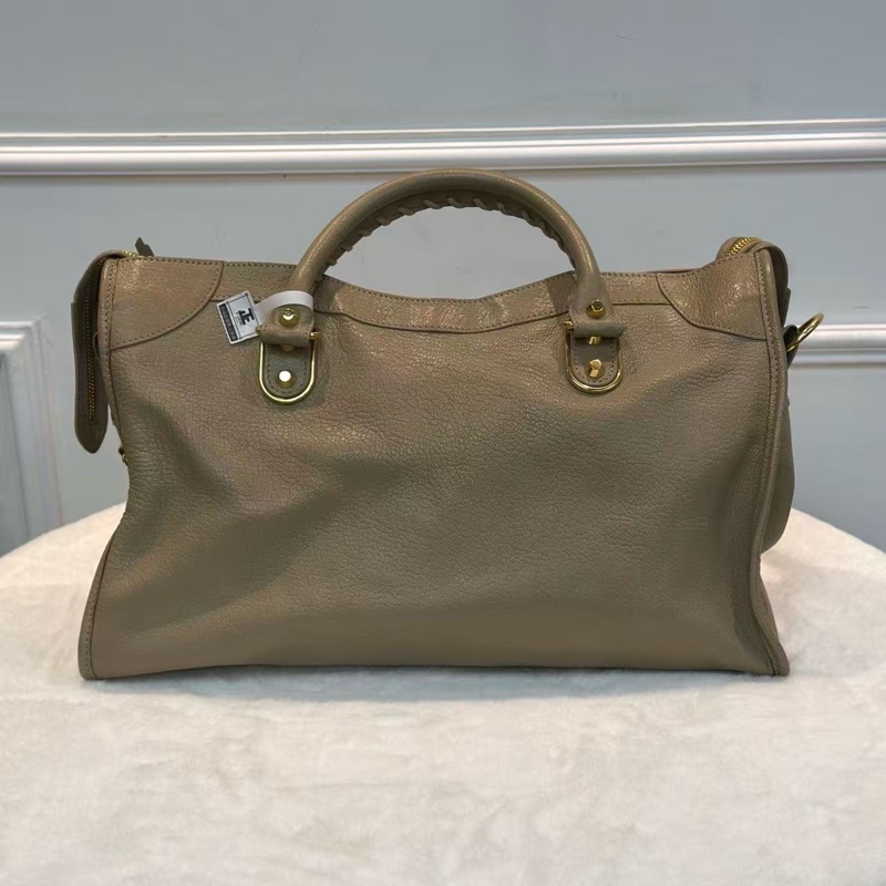 巴黎世家 le city 燕麥灰機車包-1