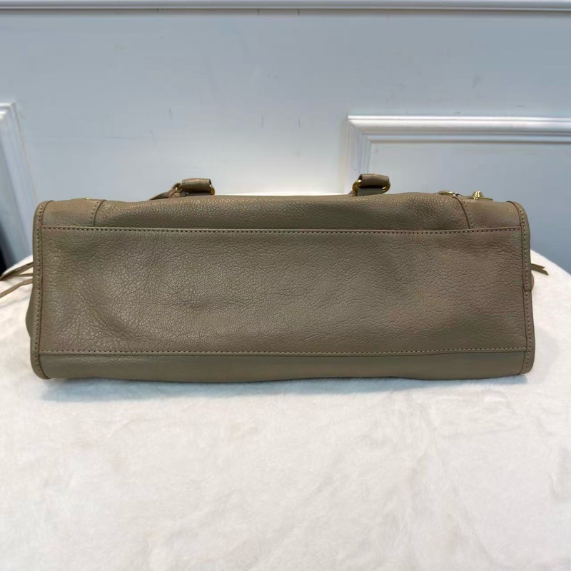 巴黎世家 le city 燕麥灰機車包-8