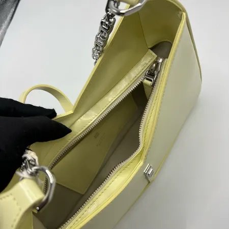 Givenchy 纪梵希黄色腋下包可拆卸双肩带设计  金属链条-9