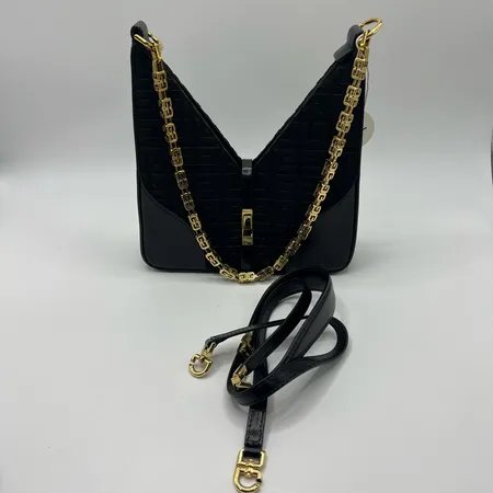 Givenchy 纪梵希金属搭扣单肩腋下包-6