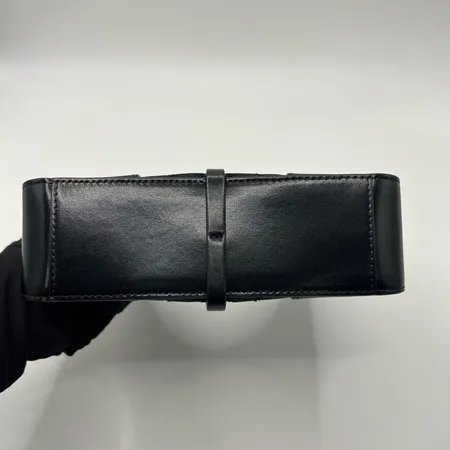 Givenchy 纪梵希金属搭扣单肩腋下包-8