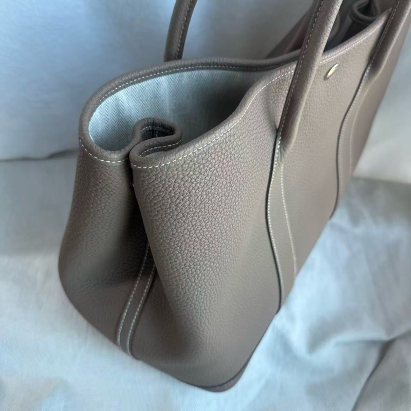 【99%新 】 Garden Party 36經典大象灰銀扣-1