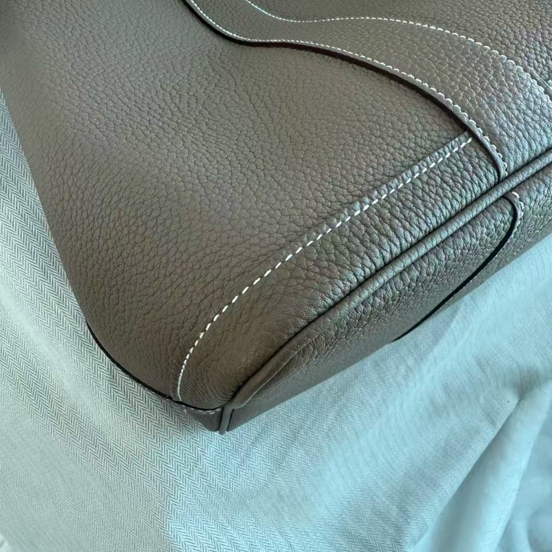 【99%新 】 Garden Party 36經典大象灰銀扣-6