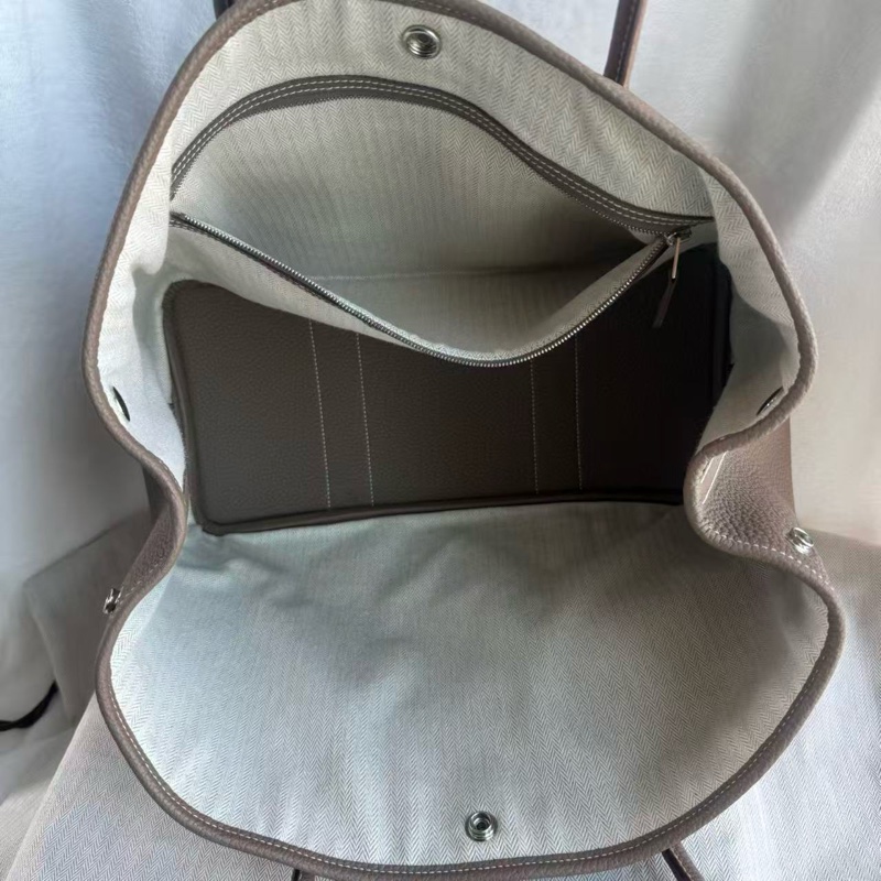 【99%新 】 Garden Party 36經典大象灰銀扣-7