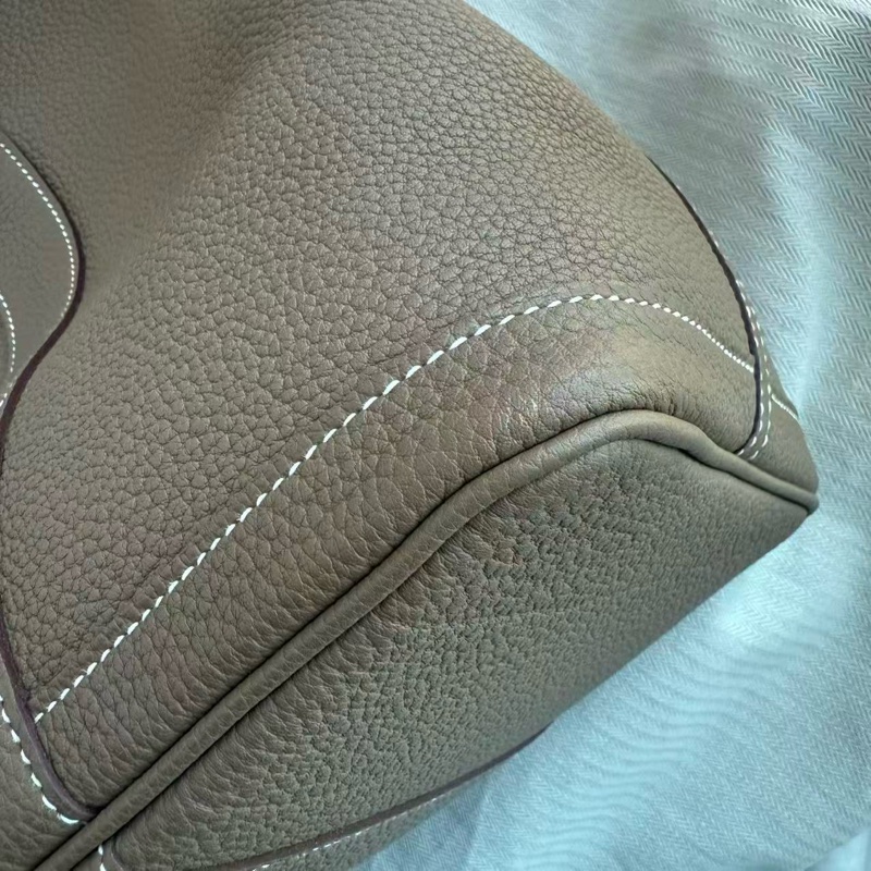 【99%新 】 Garden Party 36經典大象灰銀扣-11