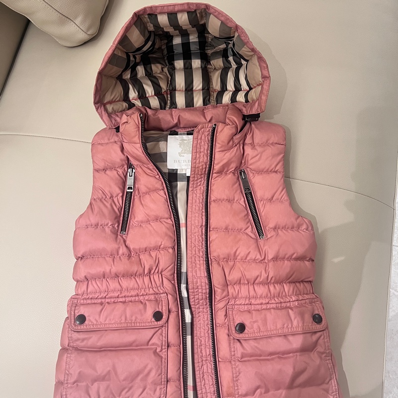 售9新Burberry 女童超美羽絨背心-1