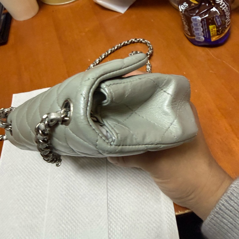 CHANEL MINI CLASSIC FLAG SHOULDER BAG 17cm-4