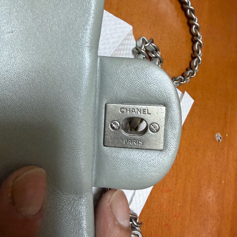 CHANEL MINI CLASSIC FLAG SHOULDER BAG 17cm-18