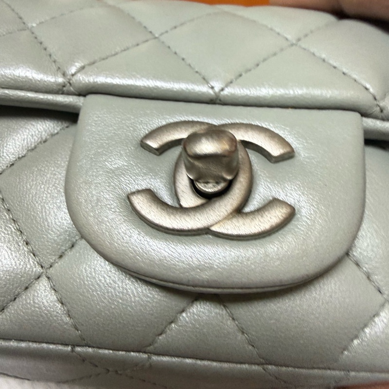 CHANEL MINI CLASSIC FLAG SHOULDER BAG 17cm-19