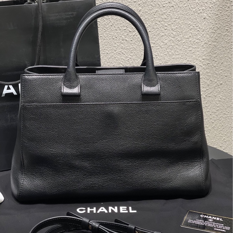 Chanel香奈兒Shopping Bag托特黑金牛皮荔枝皮 尺寸約34*33*14.5-4