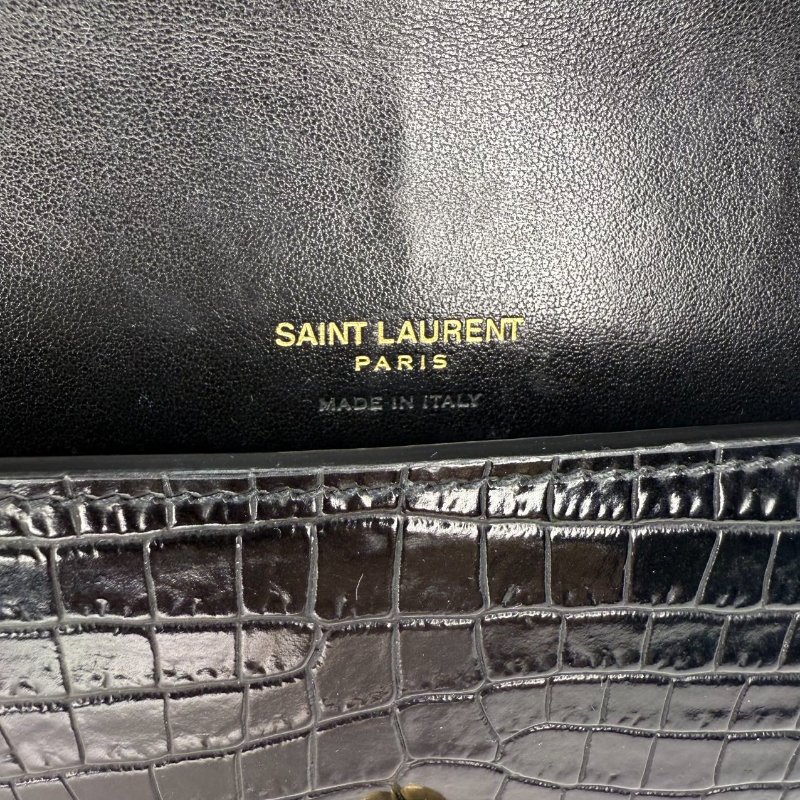 SAINT LAURENT圣罗兰 YSL CASSANDRE MONOGRAM 金标Logo亮面小牛皮 斜挎包手机包 女款 黑色-8
