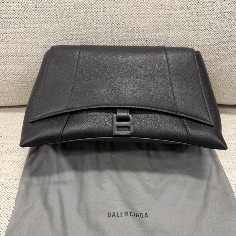 BALENCIAGA Downtown M 黑武士沙漏包-0