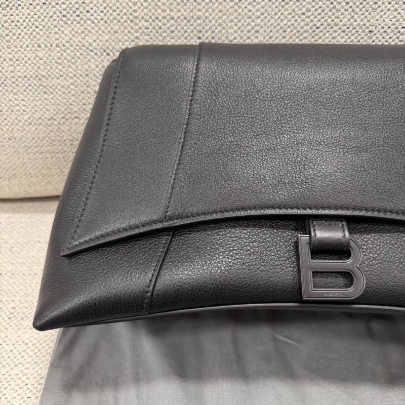 BALENCIAGA Downtown M 黑武士沙漏包-1