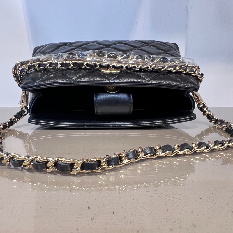 Chanel 黑牛皮金釦菱格紋前愛心鏈條肩背包-5