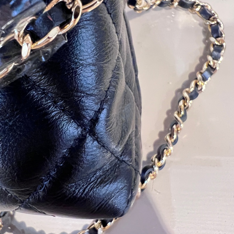 Chanel 黑牛皮金釦菱格紋前愛心鏈條肩背包-17