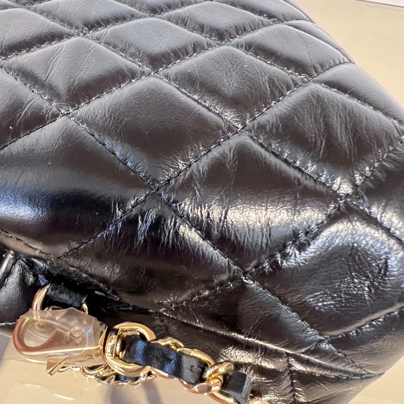 Chanel 黑牛皮金釦菱格紋前愛心鏈條肩背包-20