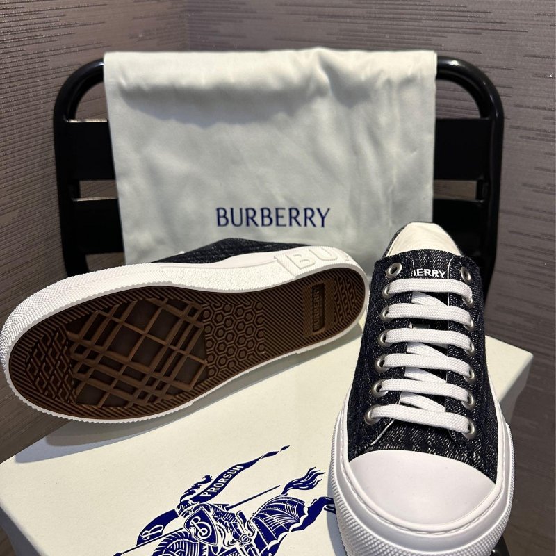 💎Han's house精品服飾💎burberry 格紋 立體字 鞋 帆布鞋-4