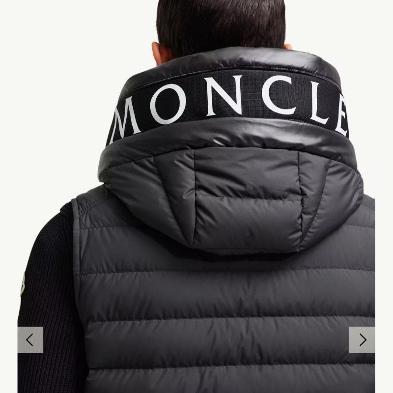💎Han's house精品服飾💎 moncler Bourget 羽絨 連帽 背心 原價45000 黑-5