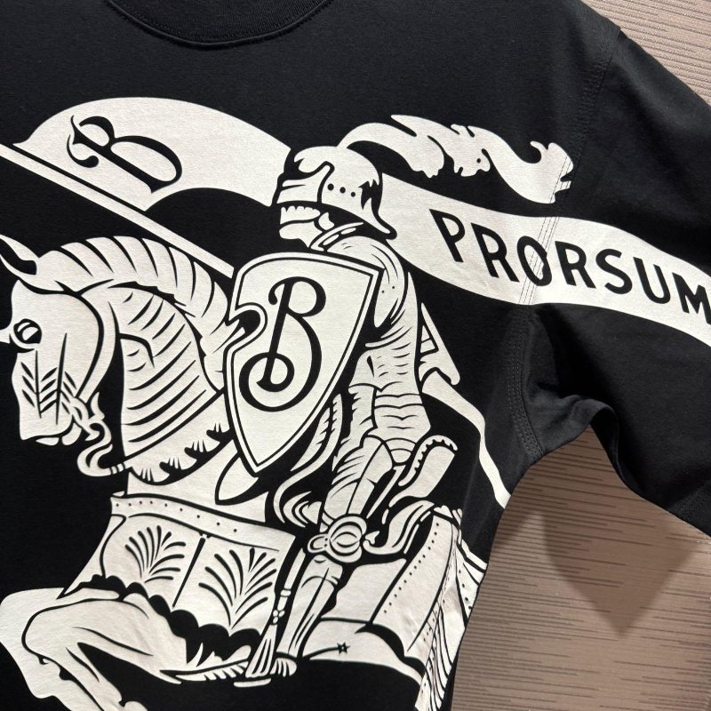 💎Han's house精品服飾💎 BURBERRY 大 戰馬 騎士 短T T恤 短袖 黑 原價20500-6