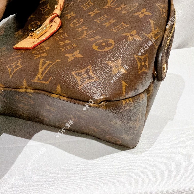 莉亞精品♡LV 新款蒙田 近新美包-9