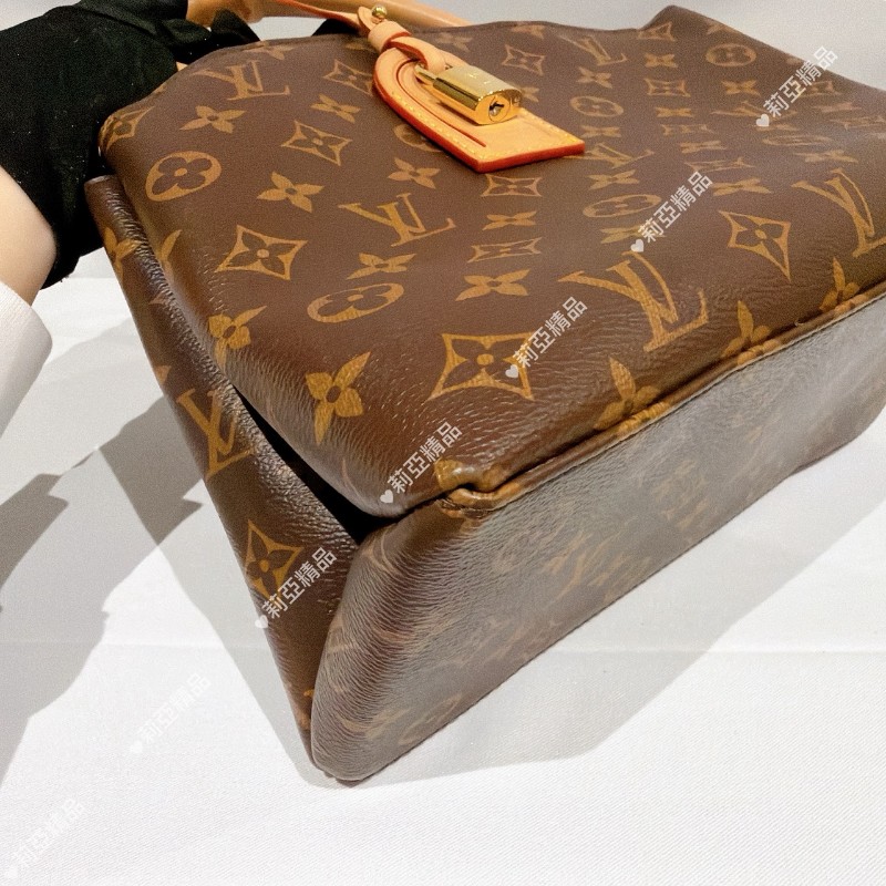 莉亞精品♡LV 新款蒙田 近新美包-10