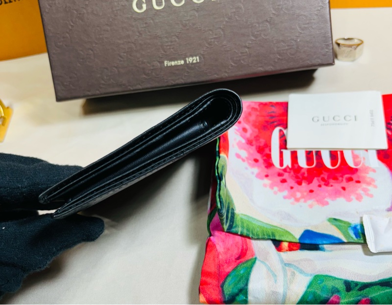 🔥男生必買 Gucci 古馳 黑老花零錢袋滿版雙鈔票層 對開5卡短夾-9