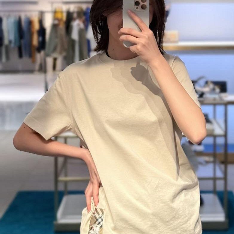 💎Han's house精品服飾💎BURBERRY 格紋  短T T恤 短袖 原價14200-3
