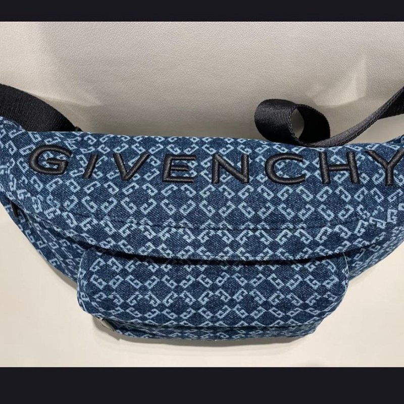 💎Han's house精品服飾💎GIVENCHY 紀梵希 牛仔 滿版 4G 立體刺繡 腰包  原價34100-4
