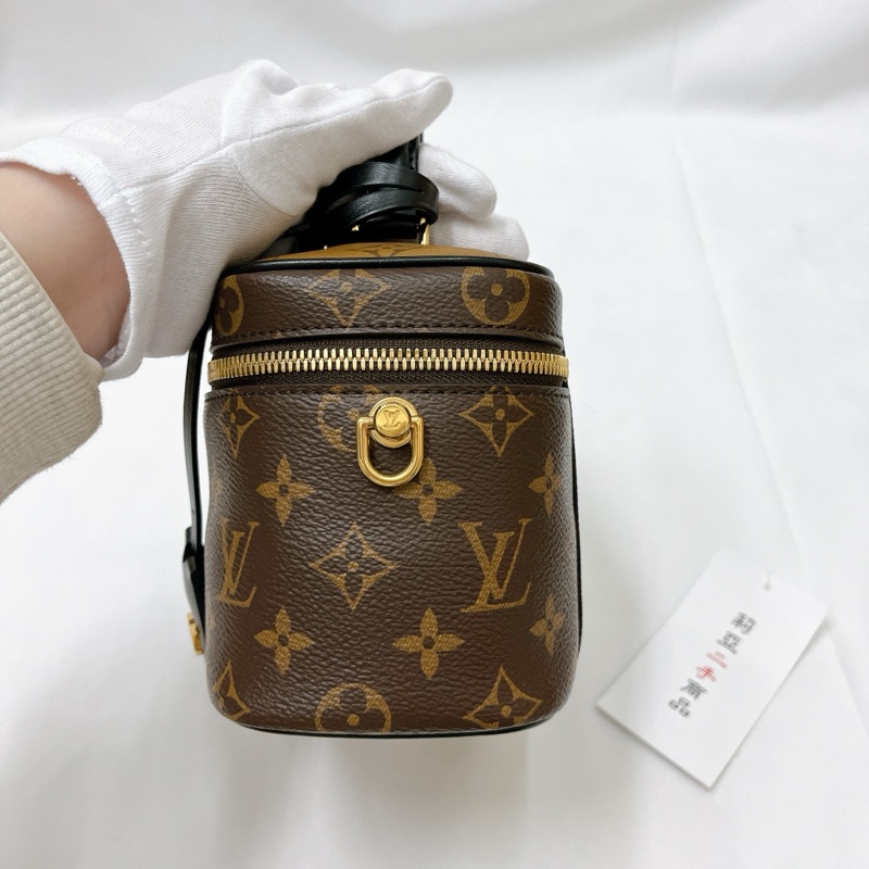 莉亞精品♡LV M45165 絲巾雙色化妝包 二手-5