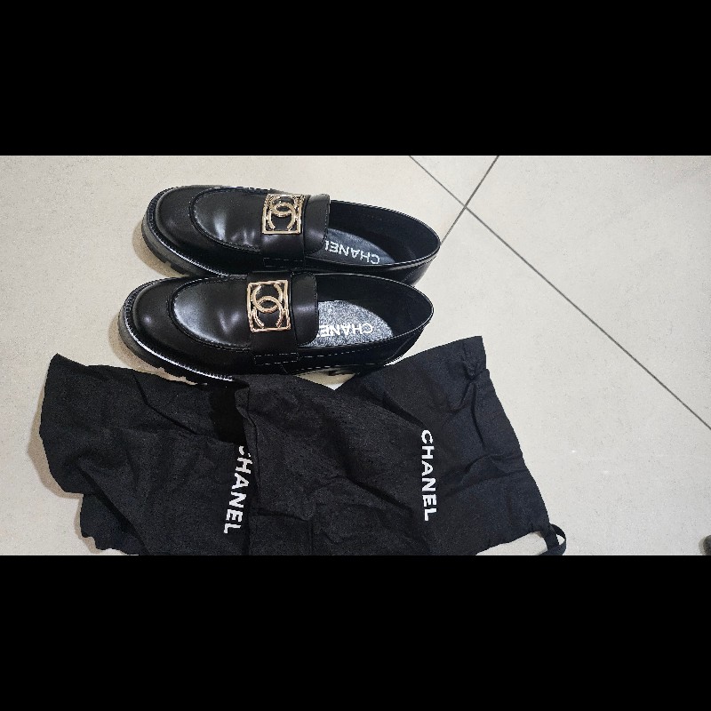 Chanel 23B黑色雙C方扣牛皮樂福鞋37尺寸-9