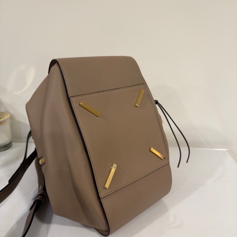 #櫃上15萬🔥 #全網最甜💰 Loewe Hammock bag吊床包沙色🈶送內膽-12