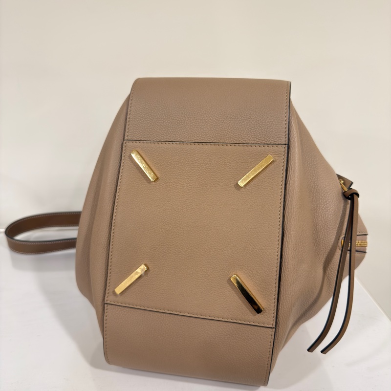 #櫃上15萬🔥 #全網最甜💰 Loewe Hammock bag吊床包沙色🈶送內膽-13