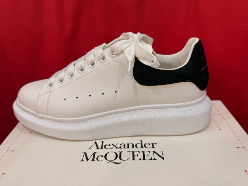 Alexander McQueen 休閒鞋 39號半 狀況很好 外表非常新 只穿過一次 ～-1