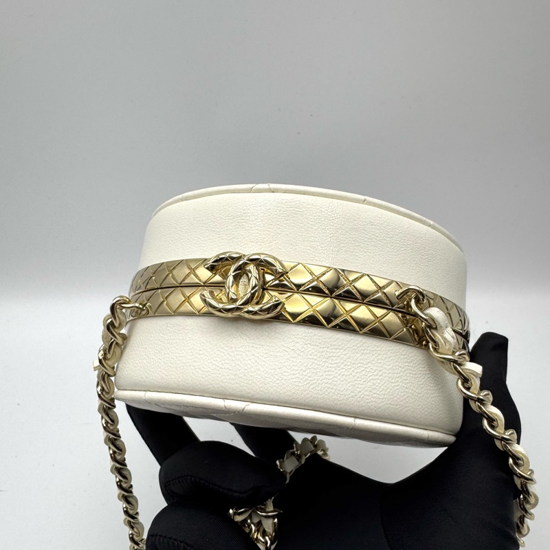 Chanel 香奈兒Coco Crush 系列高級工坊圓餅單肩包，收藏級-0