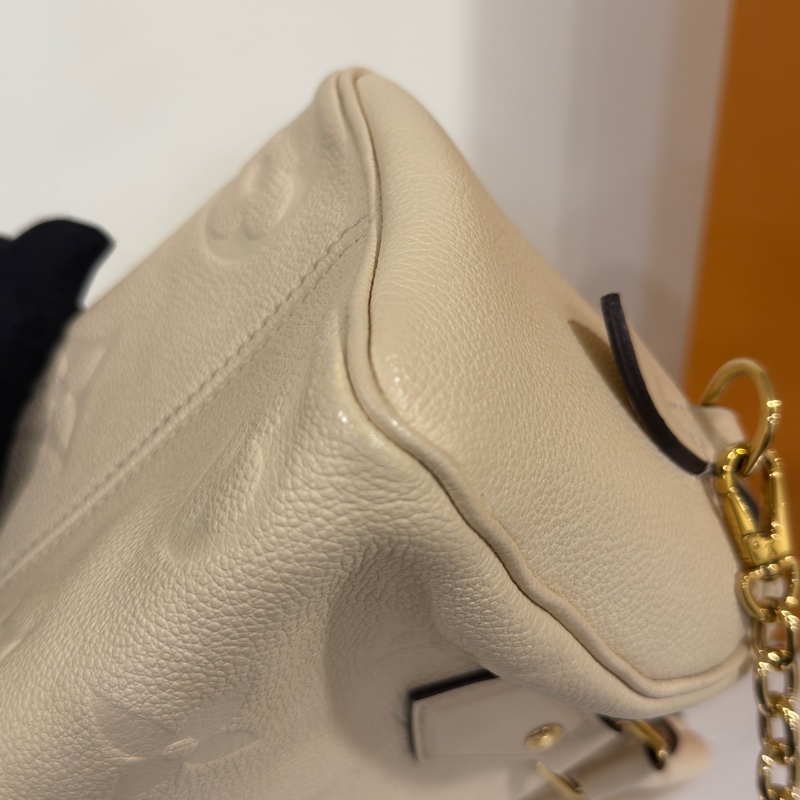 #全配🈶購證 #閒置新 Lv speedy20奶油白 晶片款speedy bandoulière 20-9