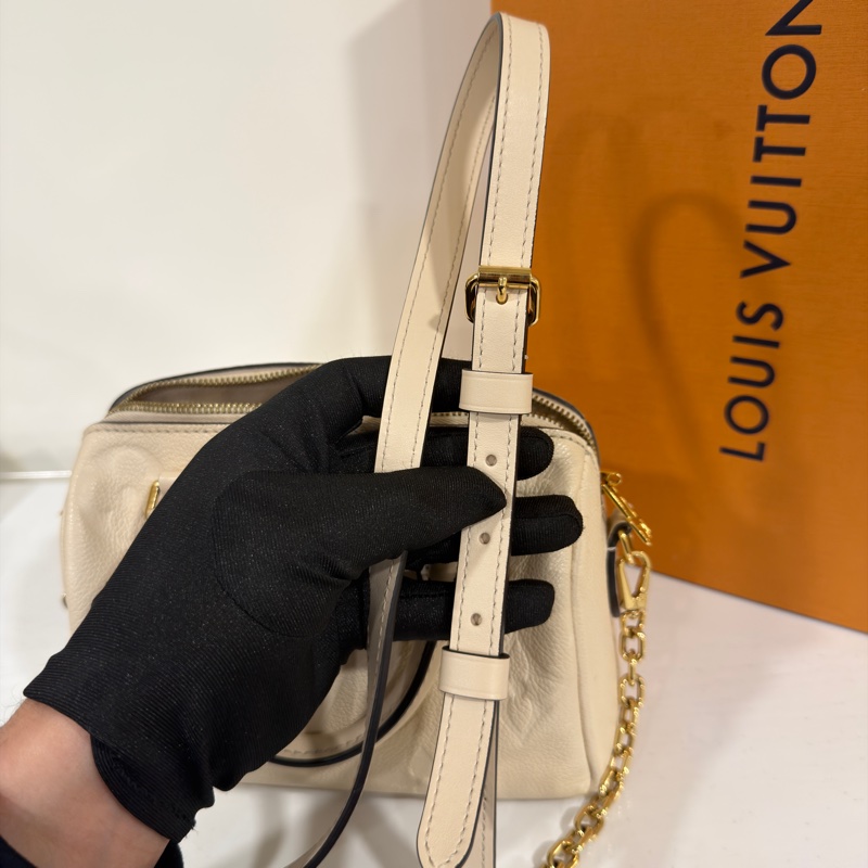 #全配🈶購證 #閒置新 Lv speedy20奶油白 晶片款speedy bandoulière 20-15