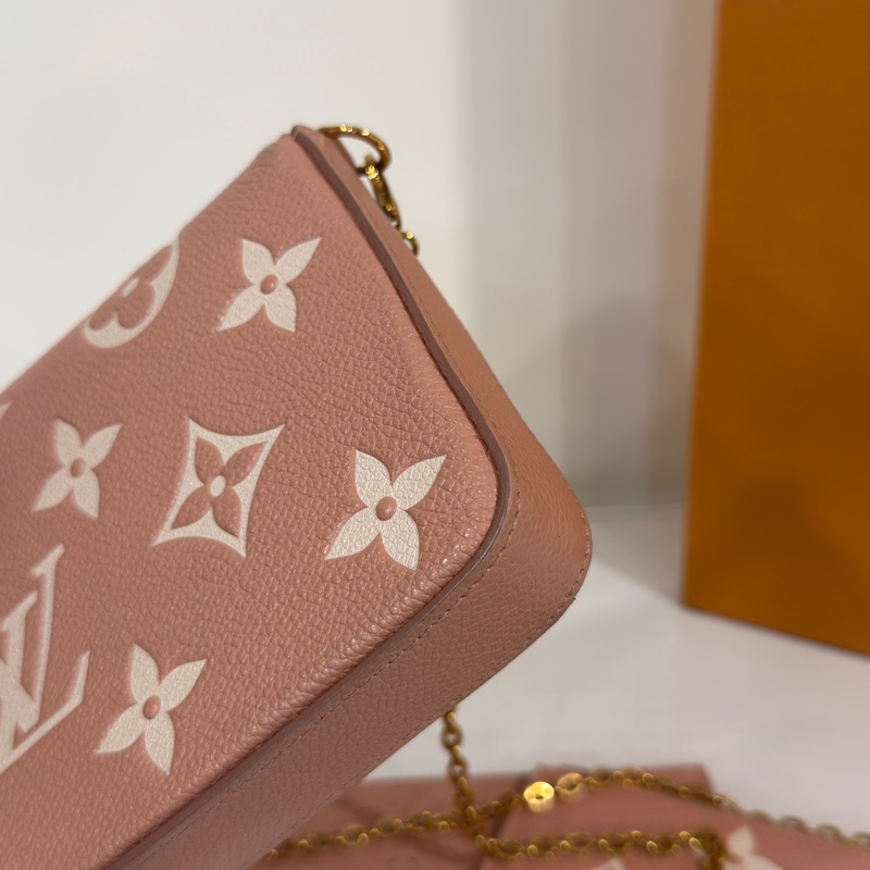 #最便宜🉐Lv #晶片款 Lv Felicia Pochette粉色三合一Woc-8