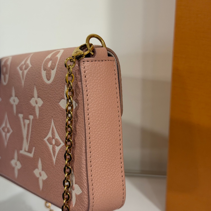 #最便宜🉐Lv #晶片款 Lv Felicia Pochette粉色三合一Woc-9