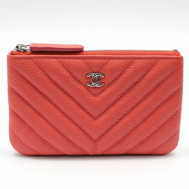 【包稅】CHANEL 全新/珊瑚魚子醬人字紋銀色經典收納袋-0