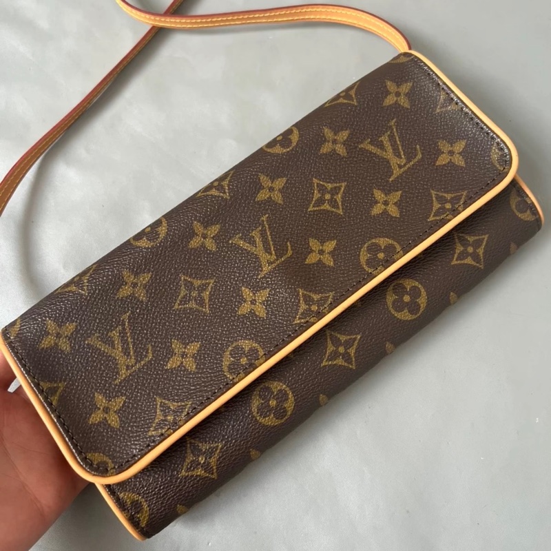 「JL精品代購」98新 LV 老花信封單肩包-0