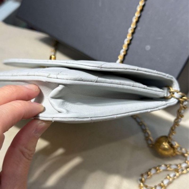 CHANEL 新款 淺灰色 羊皮 淡金扣 金球 斜背包 側背包 肩背包 WOC #讓藏 45800 買到賺到  專櫃賣14萬 #有盒 套 查碼芯片款🤎-6