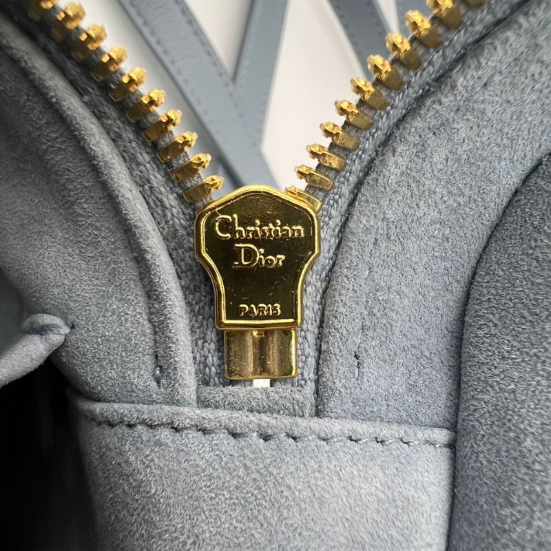 DIOR CARO 霧霾藍迷你盒子包-17