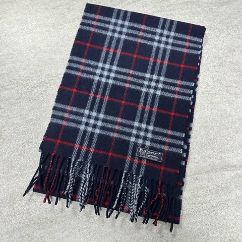 BURBERRY海軍藍格紋羔羊毛圍巾✨