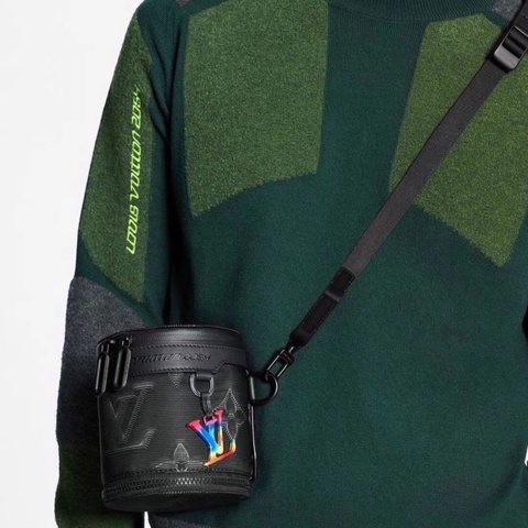 LV 2054 Expandable 炫彩水桶包秀款圓筒包12.5*12.5*13（加長23） 98新配件塵袋