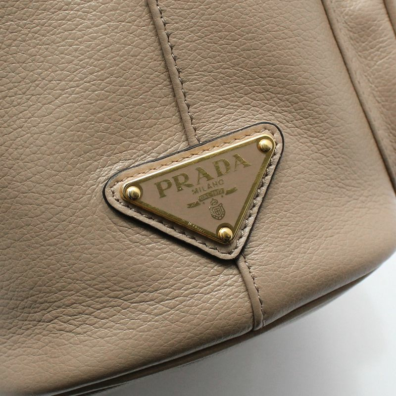 【包稅】PRADA Grace 小牛皮 Duet 水桶斜背包-5